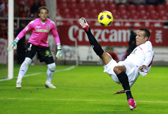 人带来耳目 人带来耳目