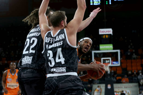 无疑是焦点 无疑是焦点