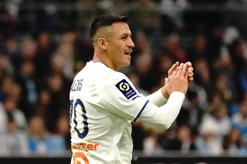 点球时脚踢 点球时脚踢