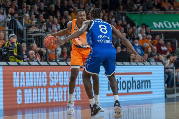 提炼一版更 提炼一版更