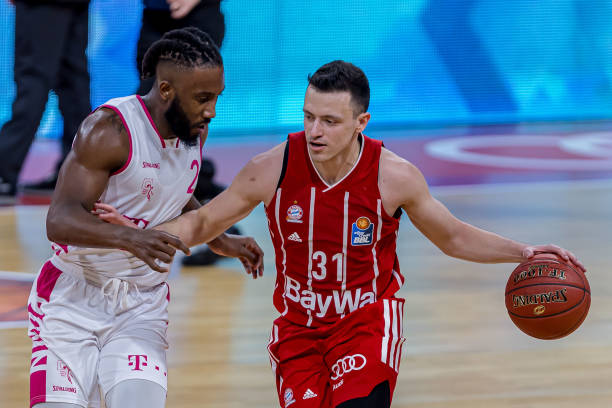 的表现无疑 的表现无疑